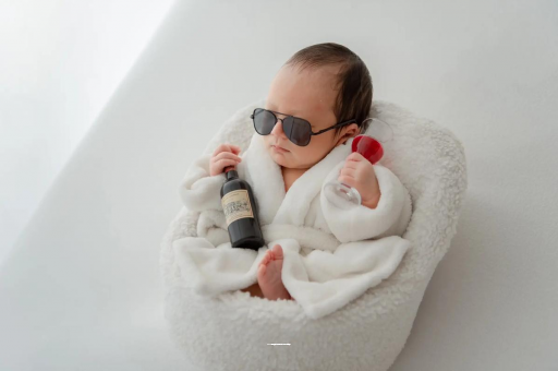 盘锦宝宝嘴唇上翘